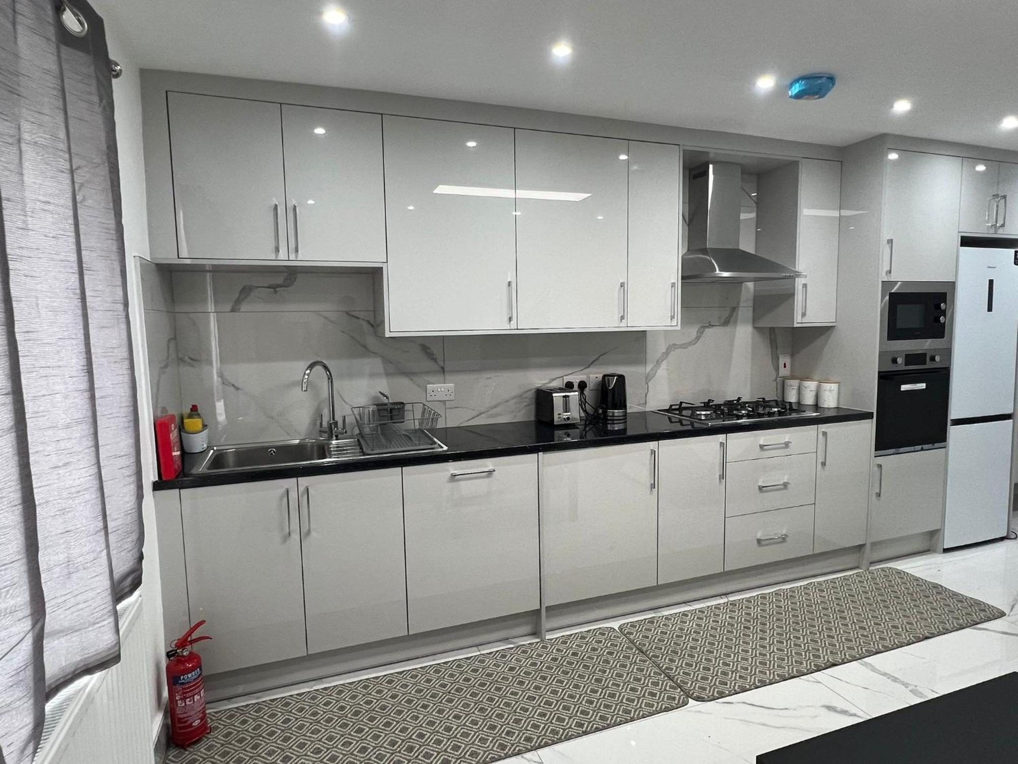 Apartament 93 New Road Harmondsworth Zewnętrze zdjęcie