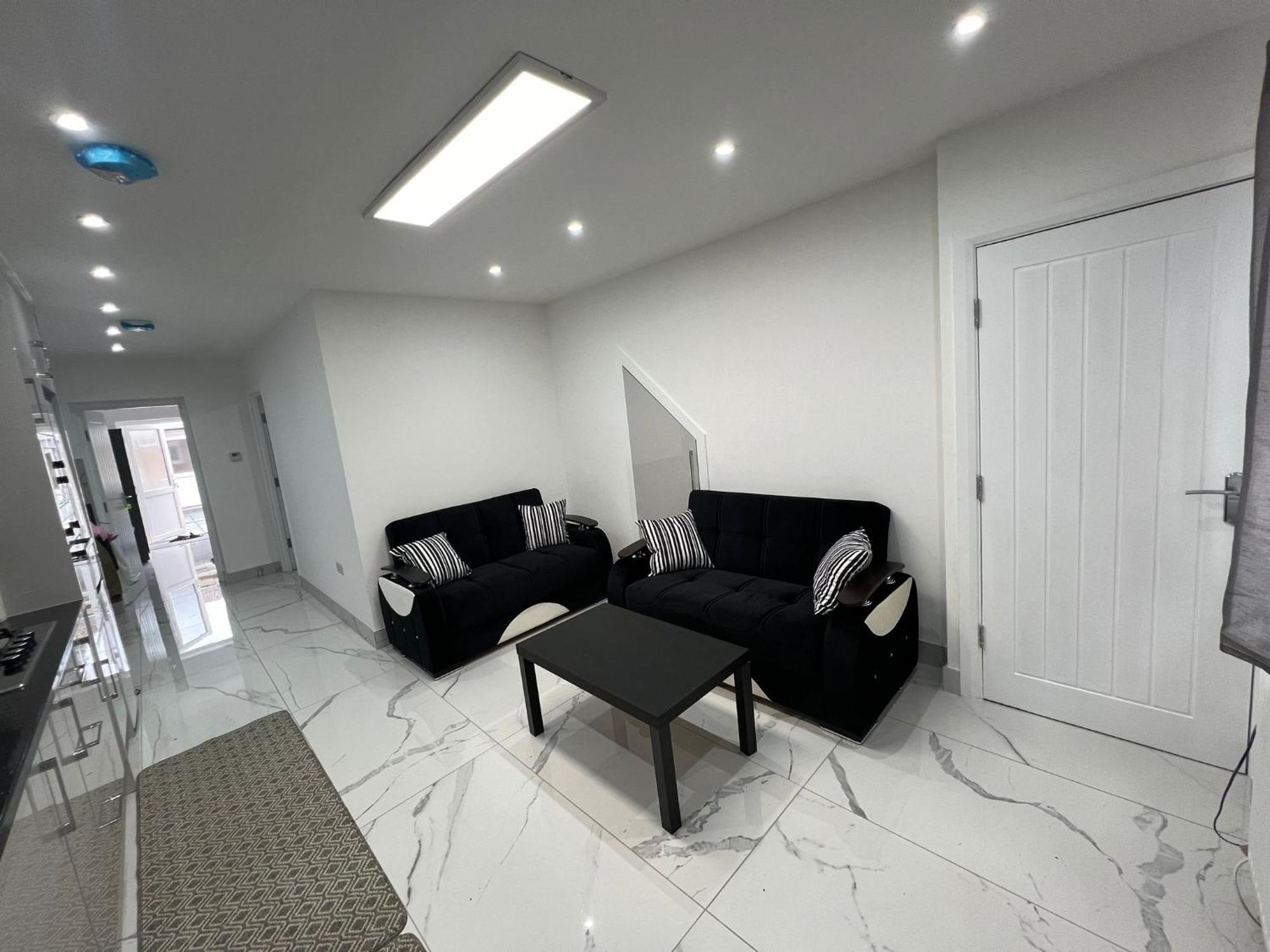 Apartament 93 New Road Harmondsworth Zewnętrze zdjęcie