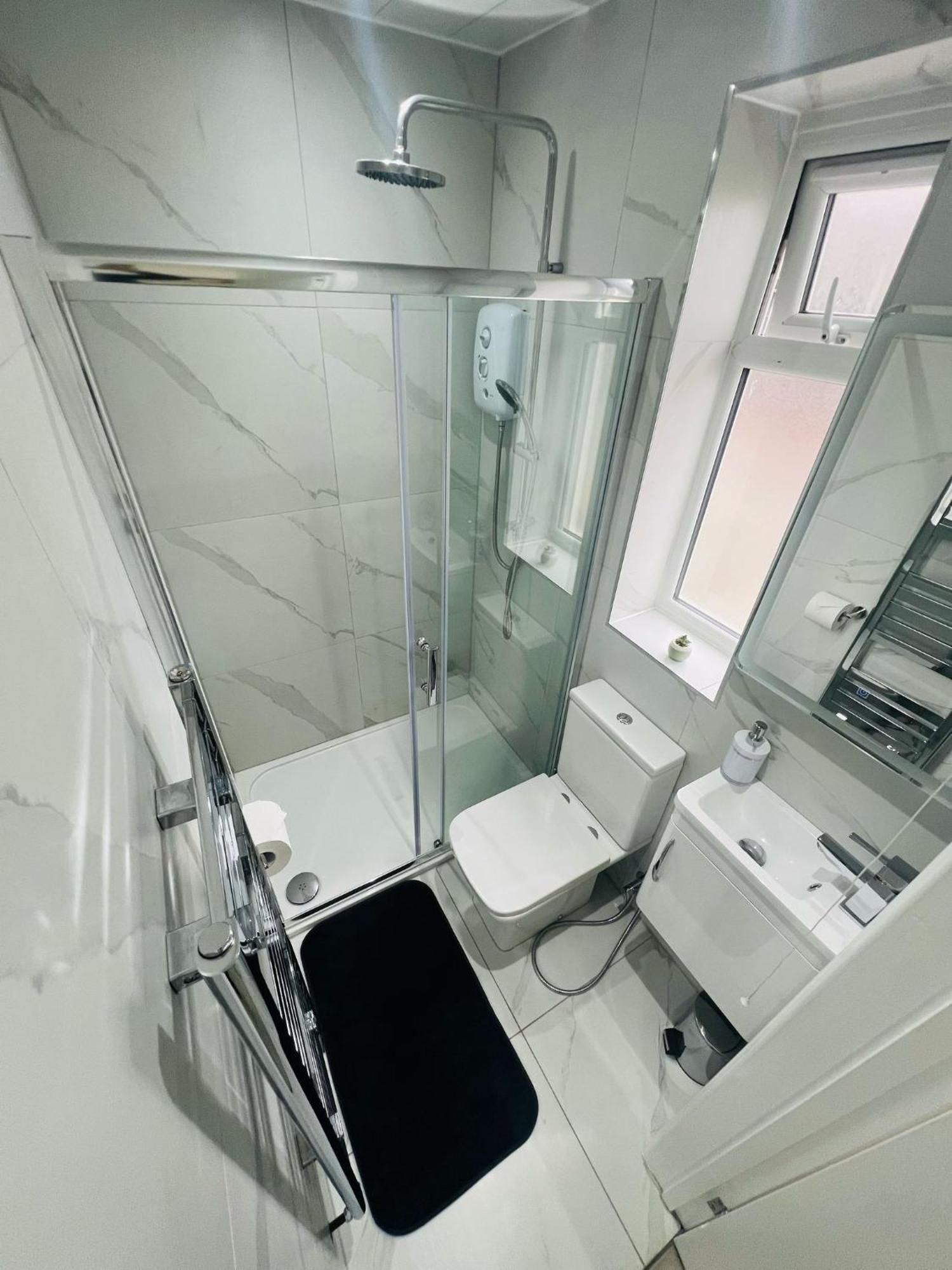 Apartament 93 New Road Harmondsworth Zewnętrze zdjęcie
